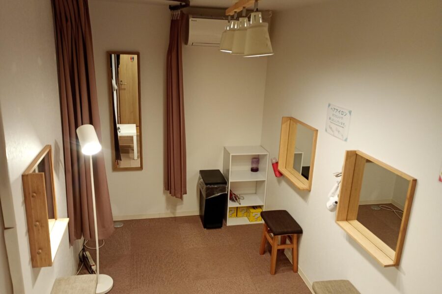 パウダールーム (4)